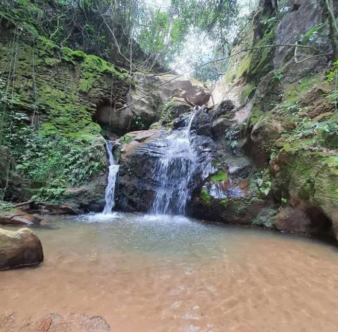 Chale Aconchegante Em Estancia Climatica Santo Antonio do Leite Luaran gambar