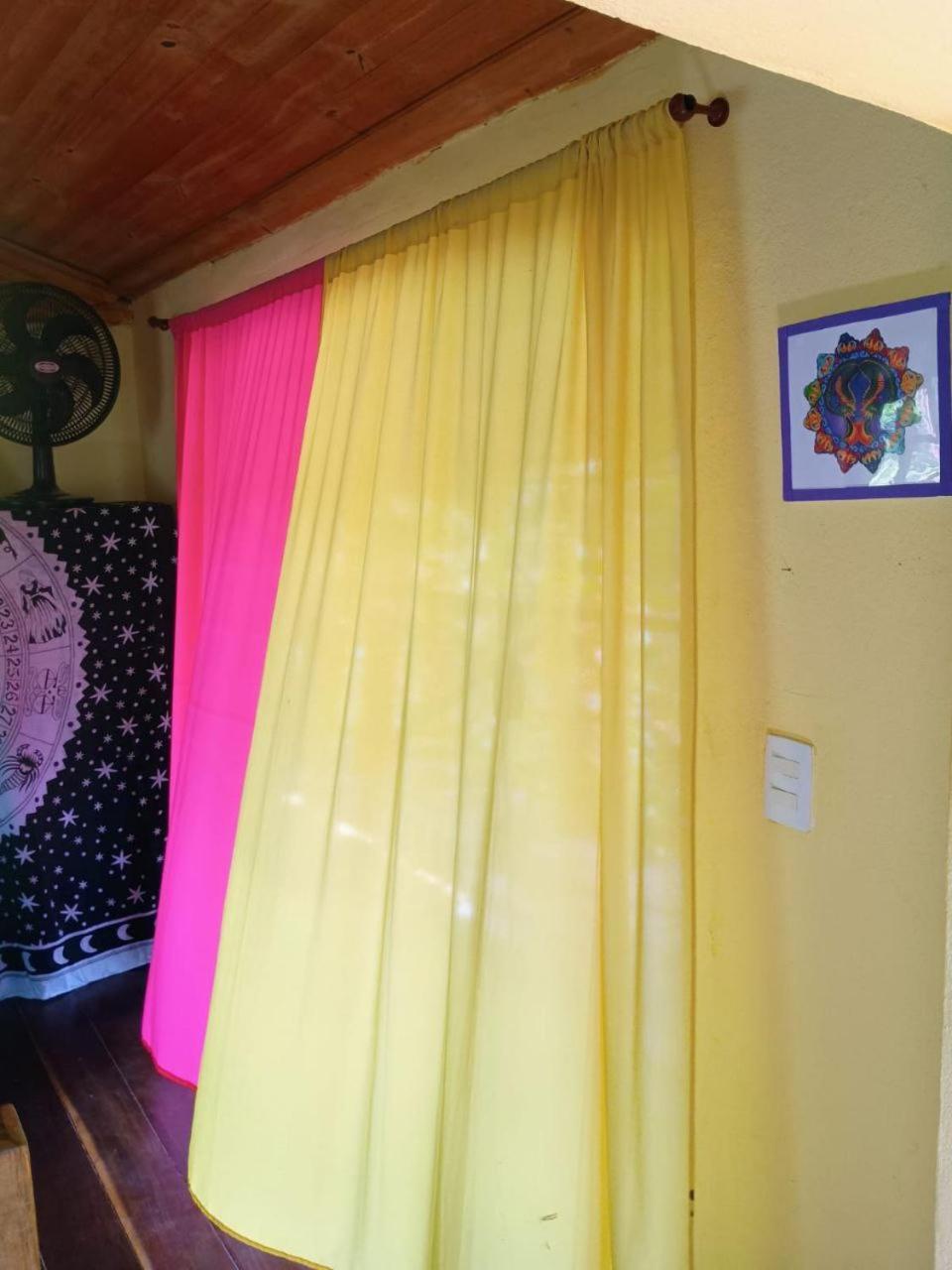 Chale Aconchegante Em Estancia Climatica Santo Antonio do Leite Luaran gambar