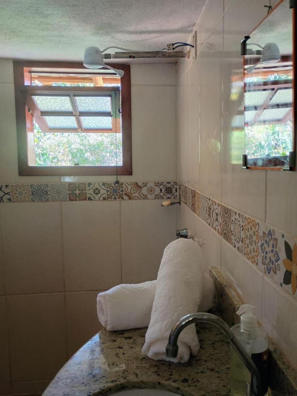 Chale Aconchegante Em Estancia Climatica Santo Antonio do Leite Luaran gambar